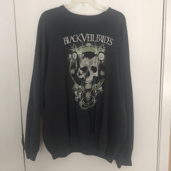 Gildan Tops - Black veil brides sweatshirt
